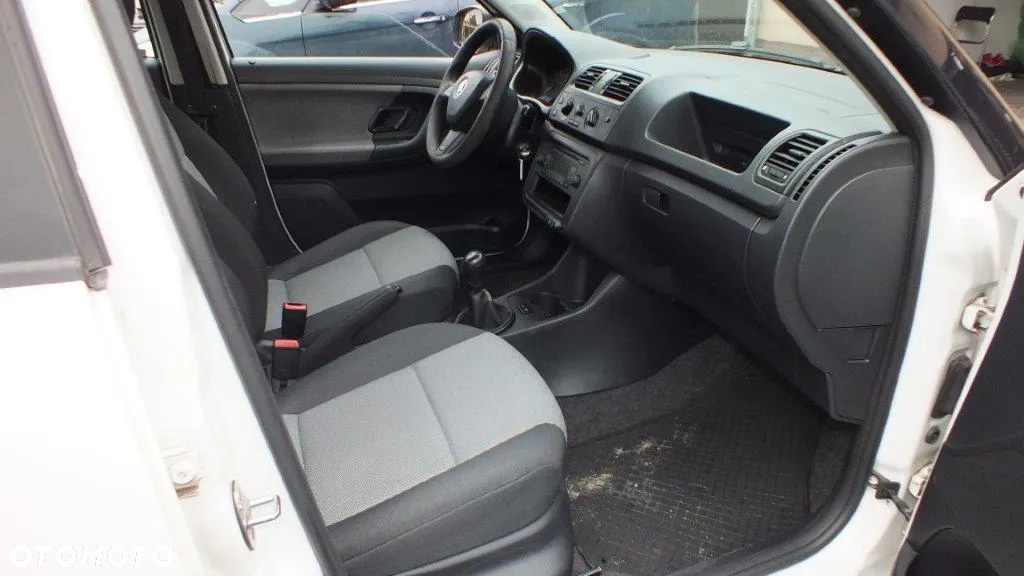 Skoda Fabia 1.4 16V Active Plus - 7