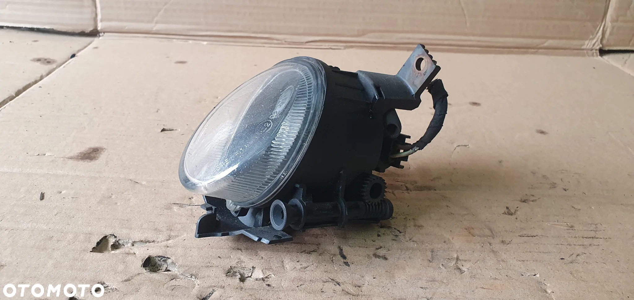 Halogen lewy przód przedni Audi A4 B7 8E0911699C - 3
