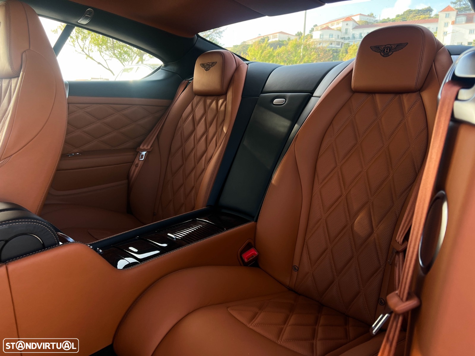 Bentley Continental GT V8 - 38