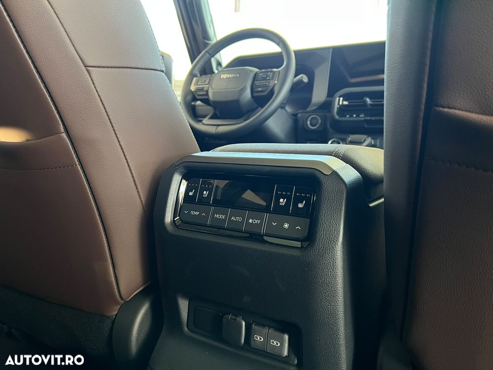 Toyota Land Cruiser 2.8l D-4D 204 CP A/T 7 locuri Luxury AVS Brown - 20