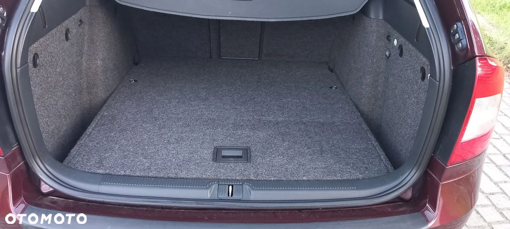 Skoda Octavia 2.0 TDI DPF Ambiente - 15