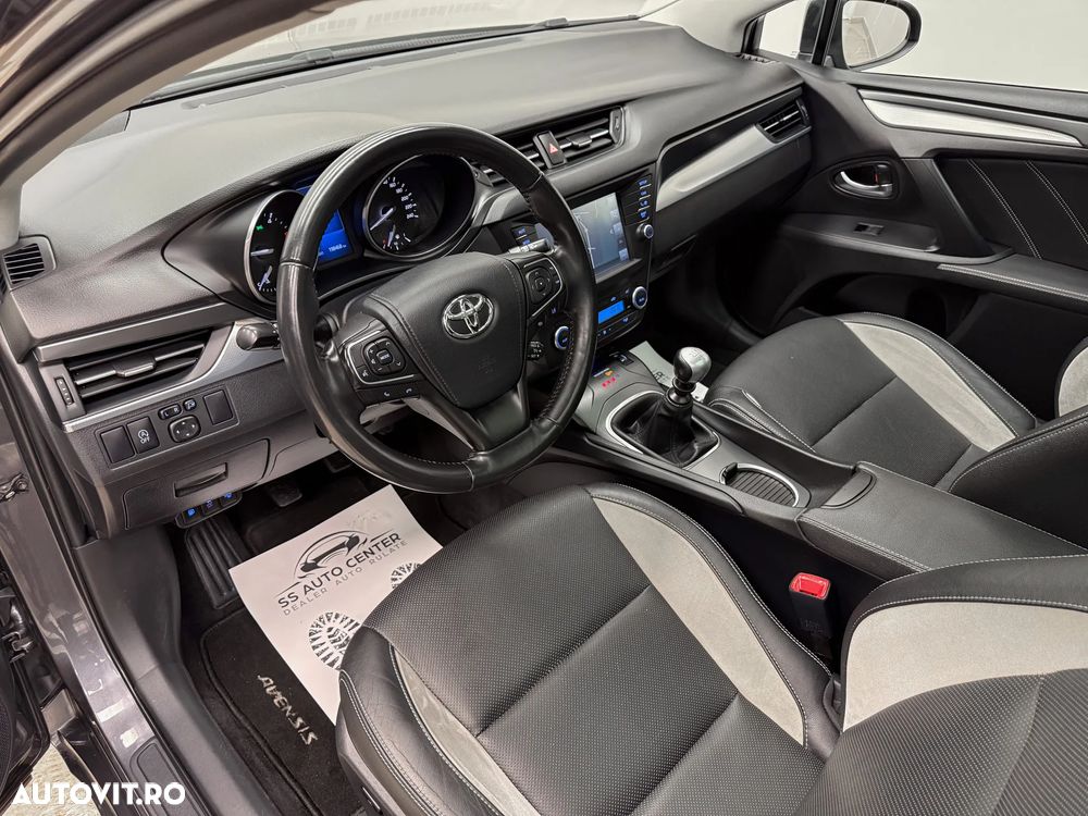 Toyota Avensis 2.0 D-4D Executive - 22