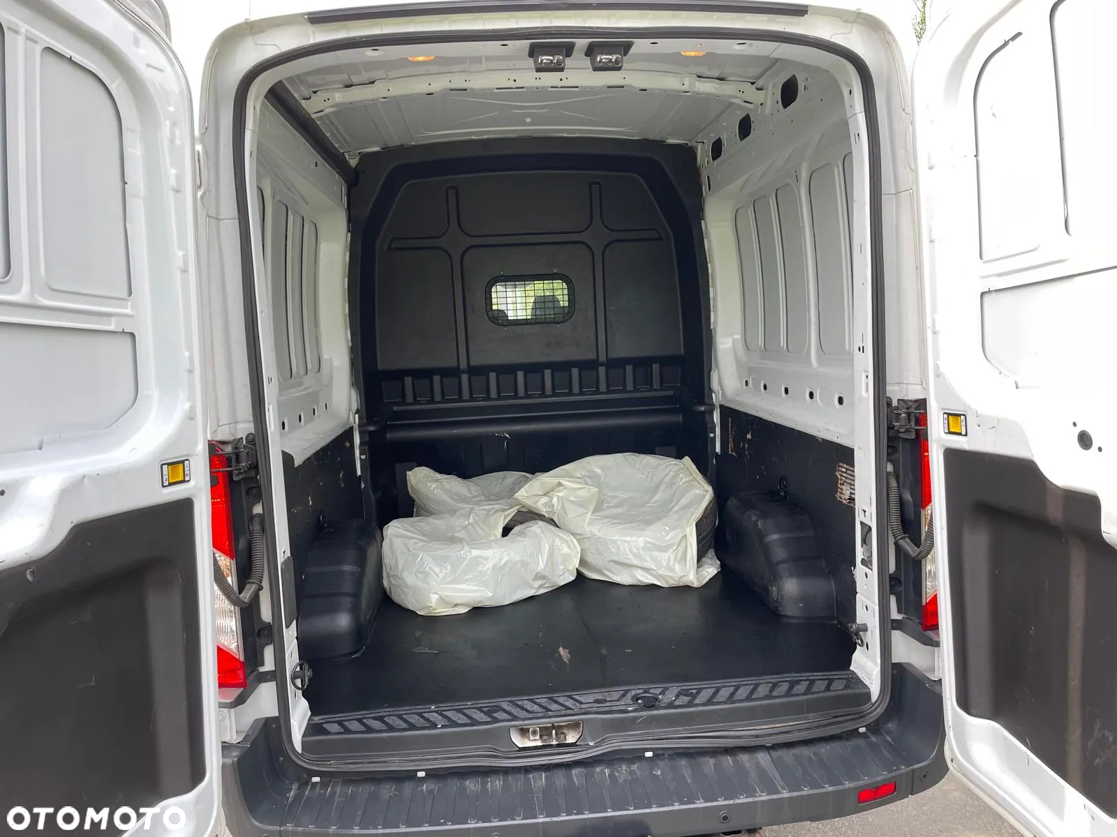 Ford Transit - 7