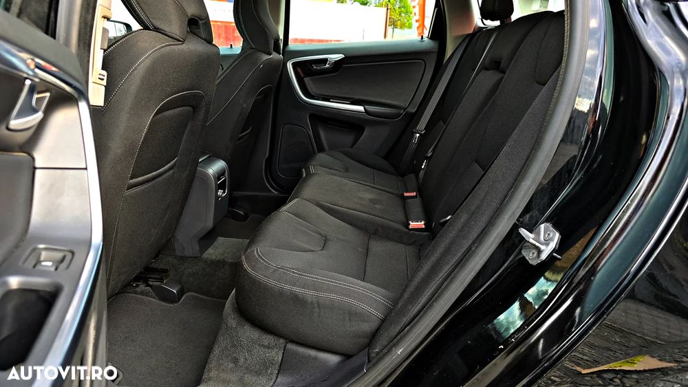Volvo XC 60 D3 Geartronic Momentum - 7