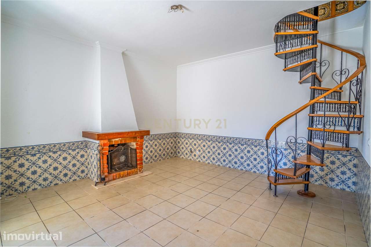 Moradia T2+1 nos Vidais com Piscina e Espaço Exterior - Grande imagem: 5/22