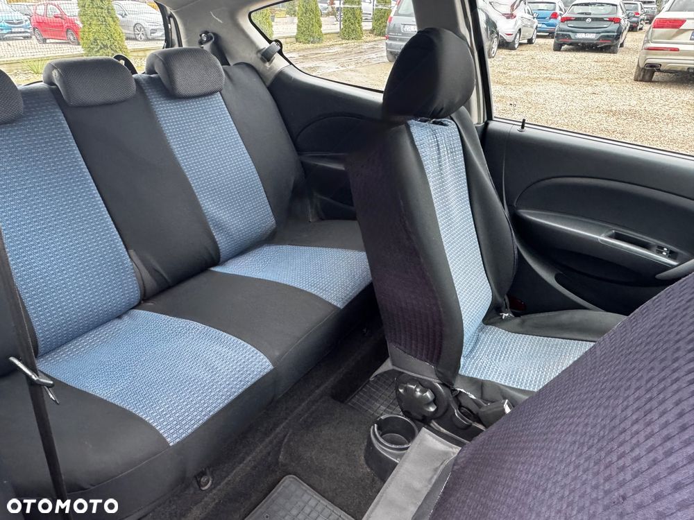 Chevrolet Aveo 1.2 16V Base - 8