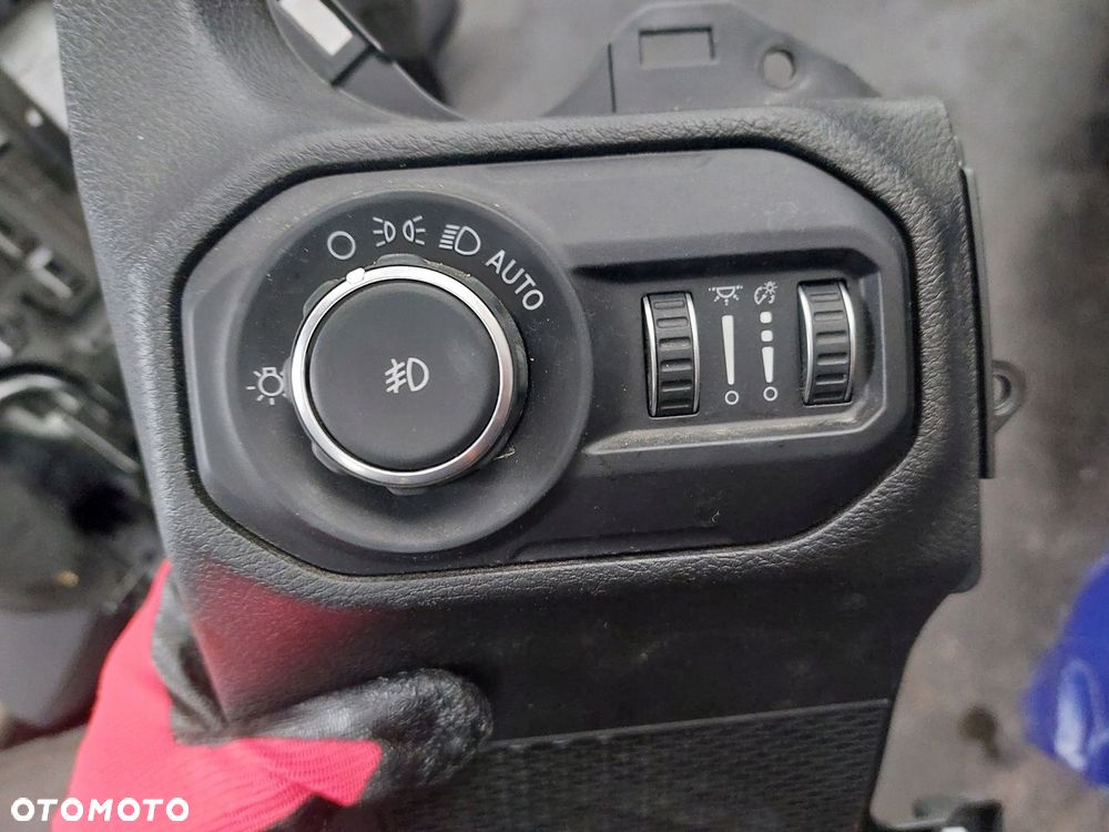 Jeep Wrangler JL włącznik świateł - 1