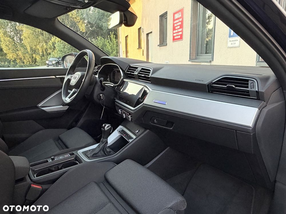 Audi Q3 Sportback 45 TFSIe S tronic S line - 9