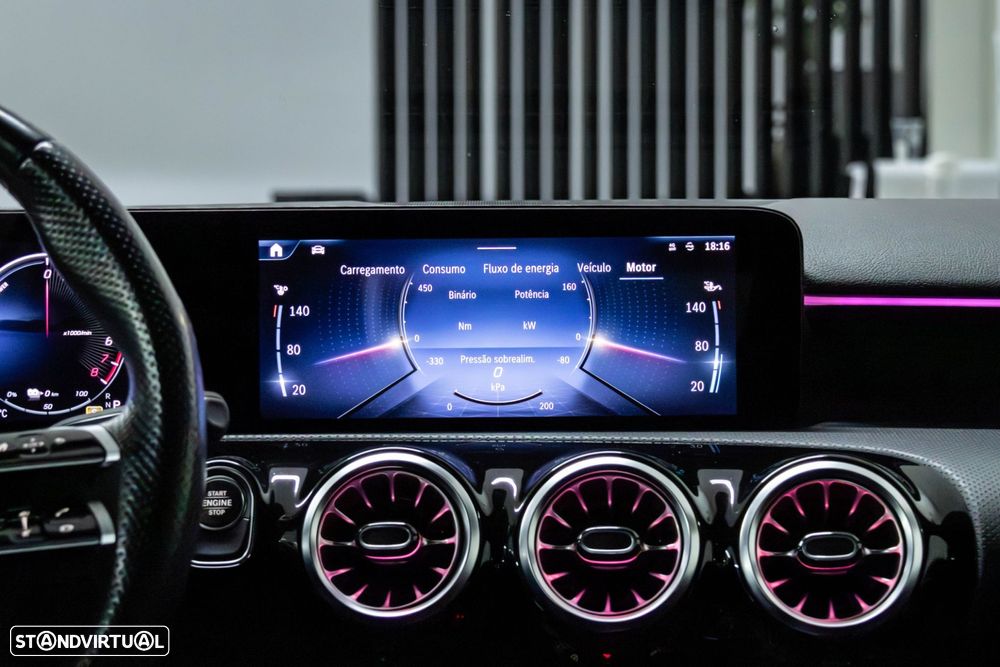 Mercedes-Benz A 250 e AMG Line - 31