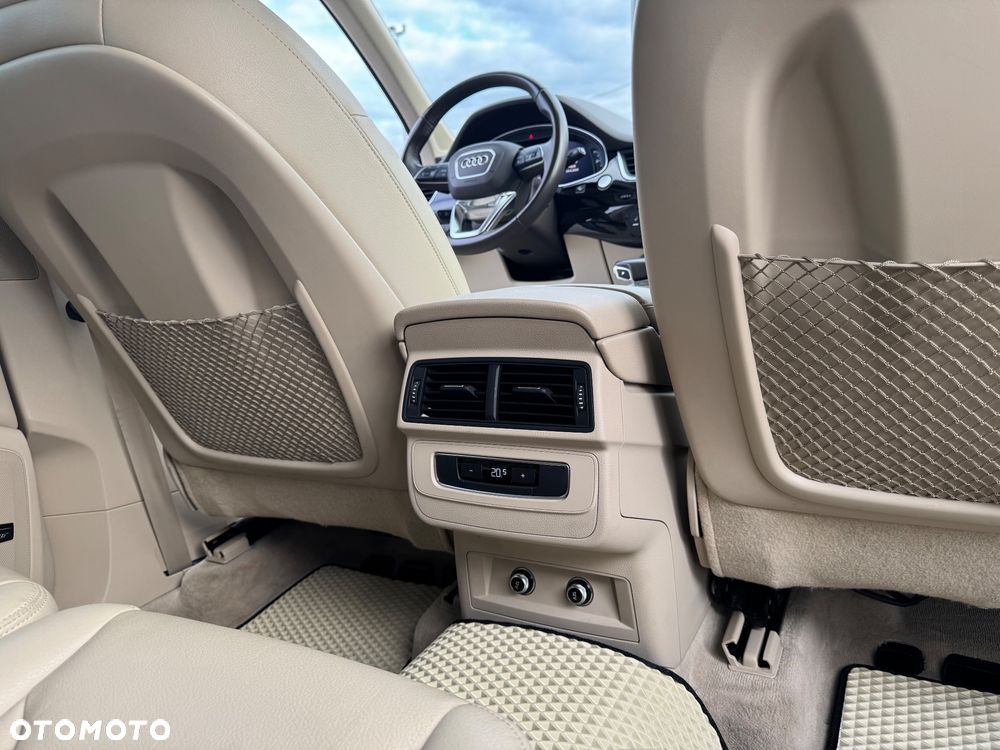 Audi Q7 3.0 TFSI Quattro Tiptronic - 11