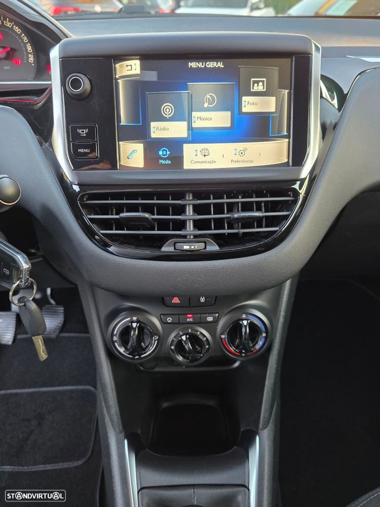 Peugeot 208 1.2 VTi Active - 13