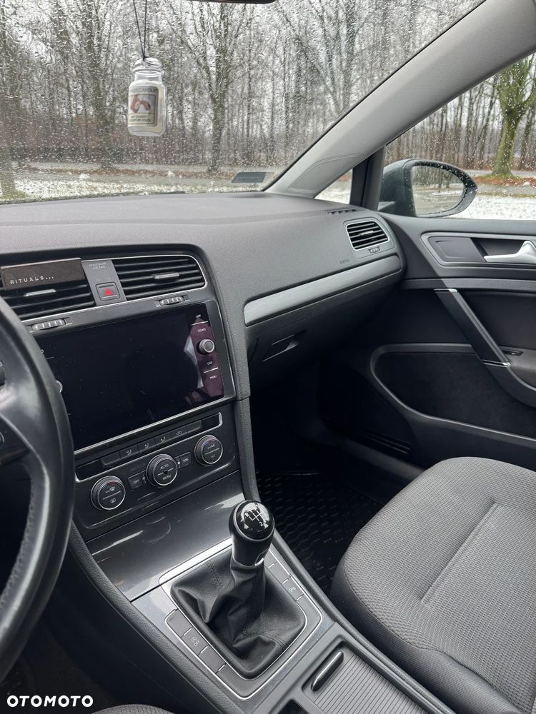 Volkswagen Golf 1.4 TSI BMT Comfortline - 13