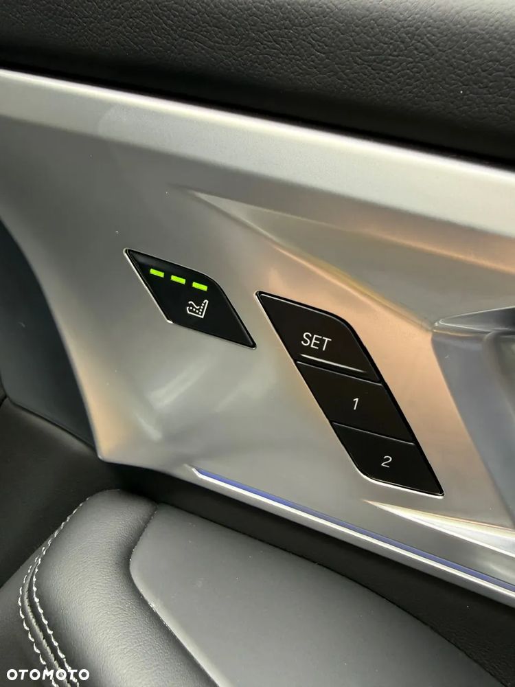 BMW XM PHEV sport - 21