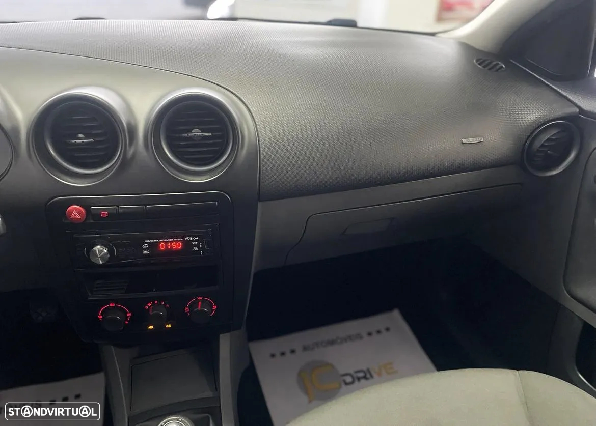 SEAT Ibiza 1.2 12V Reference - 18