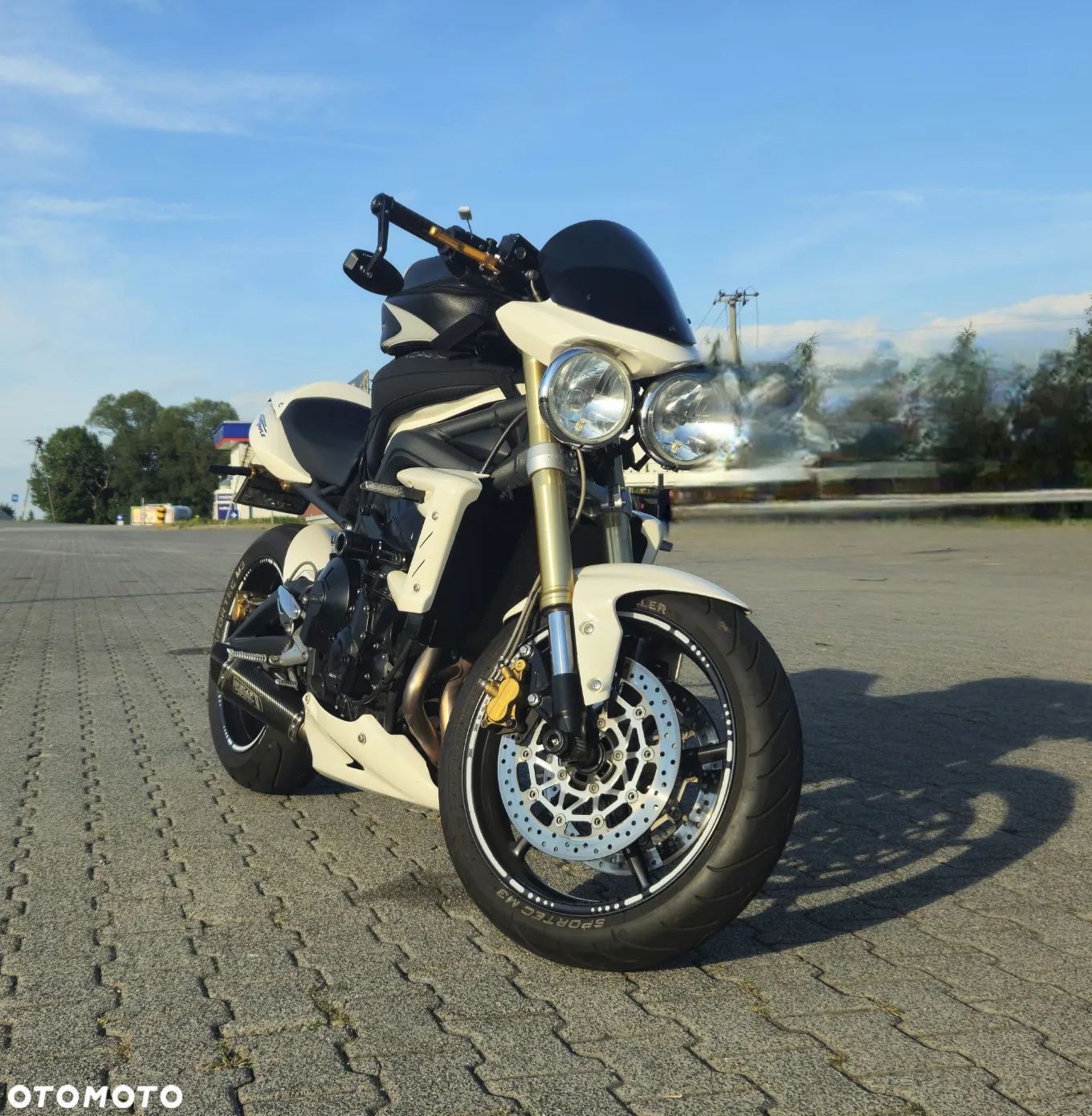Triumph Street Triple - 5