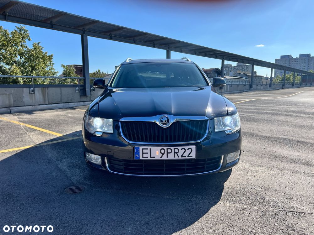 Skoda Superb 2.0 TDI Elegance DSG - 8