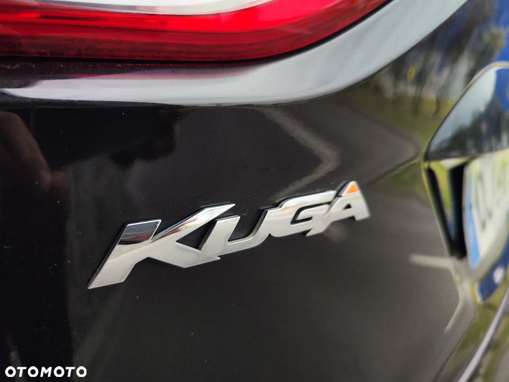 Ford Kuga 2.0 TDCi 2x4 Titanium - 16
