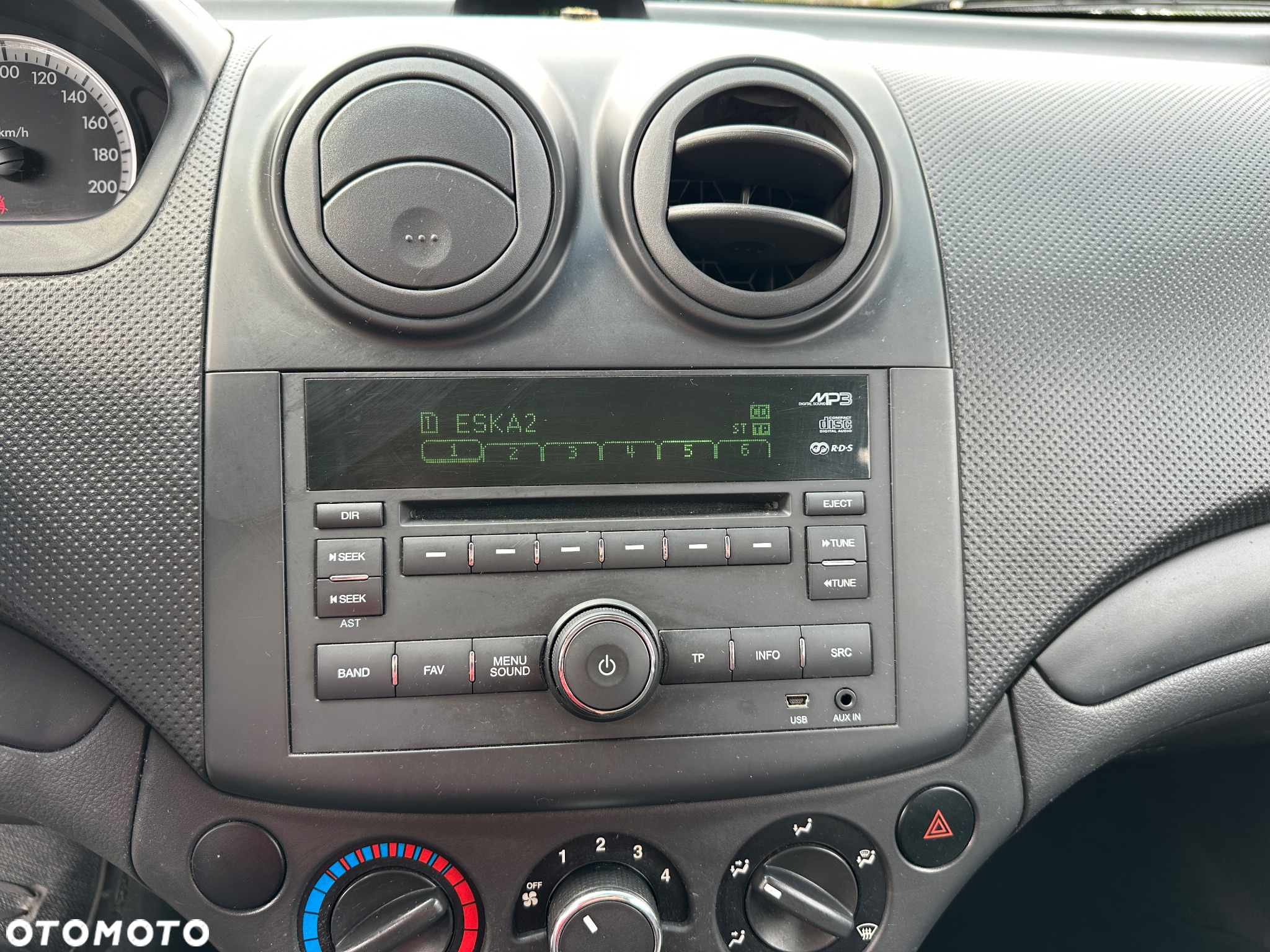 Chevrolet Aveo - 22