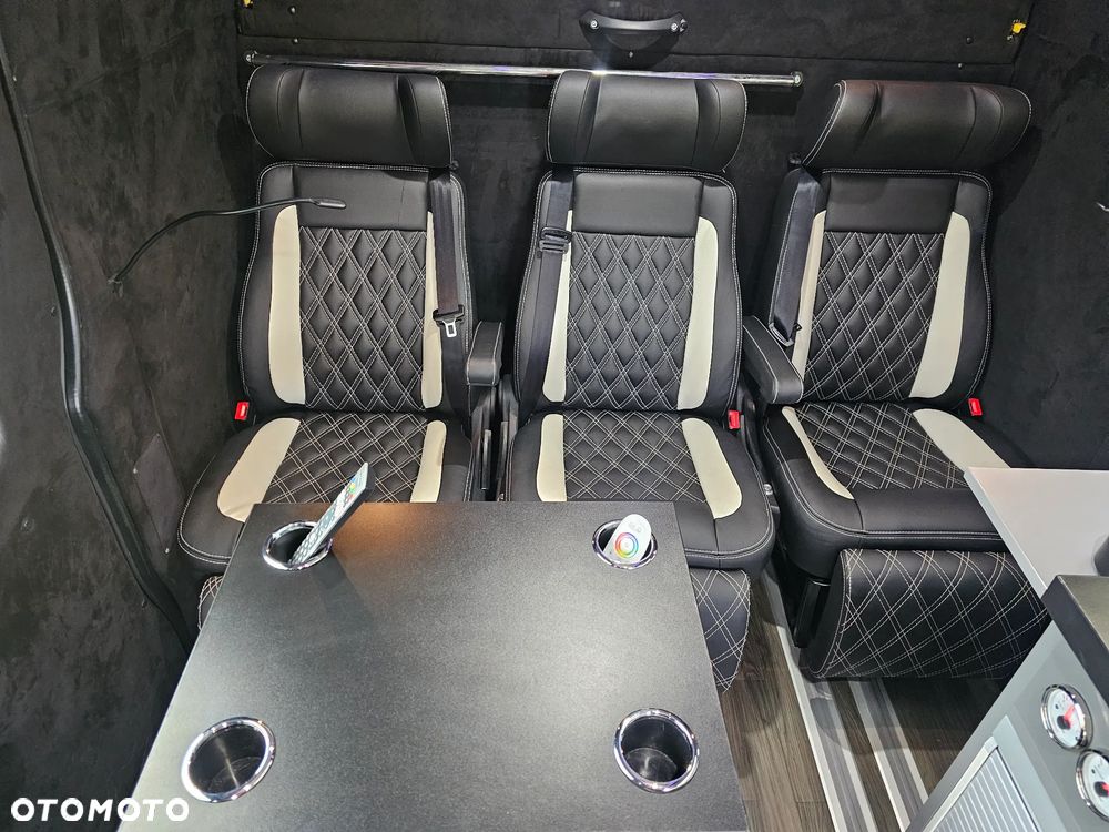 Mercedes-Benz SPRINTER - 23