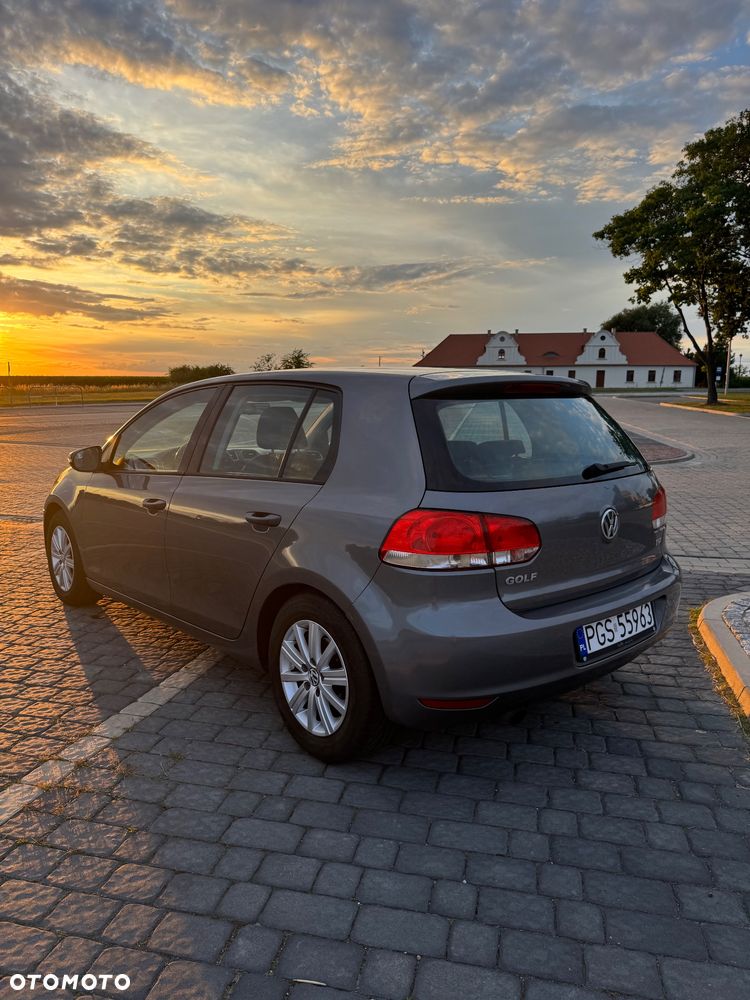 Volkswagen Golf 1.6 TDI BlueMot Comfortline - 10