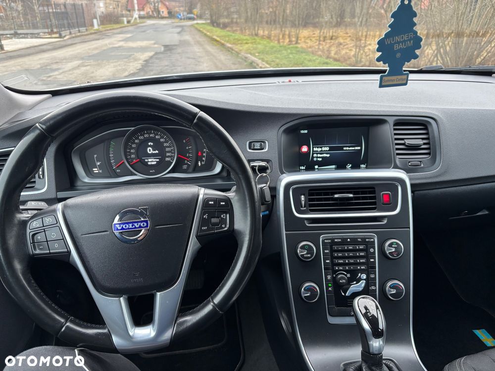 Volvo S60 D3 Geartronic Kinetic - 24