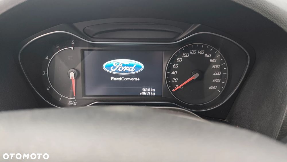 Ford S-Max - 12