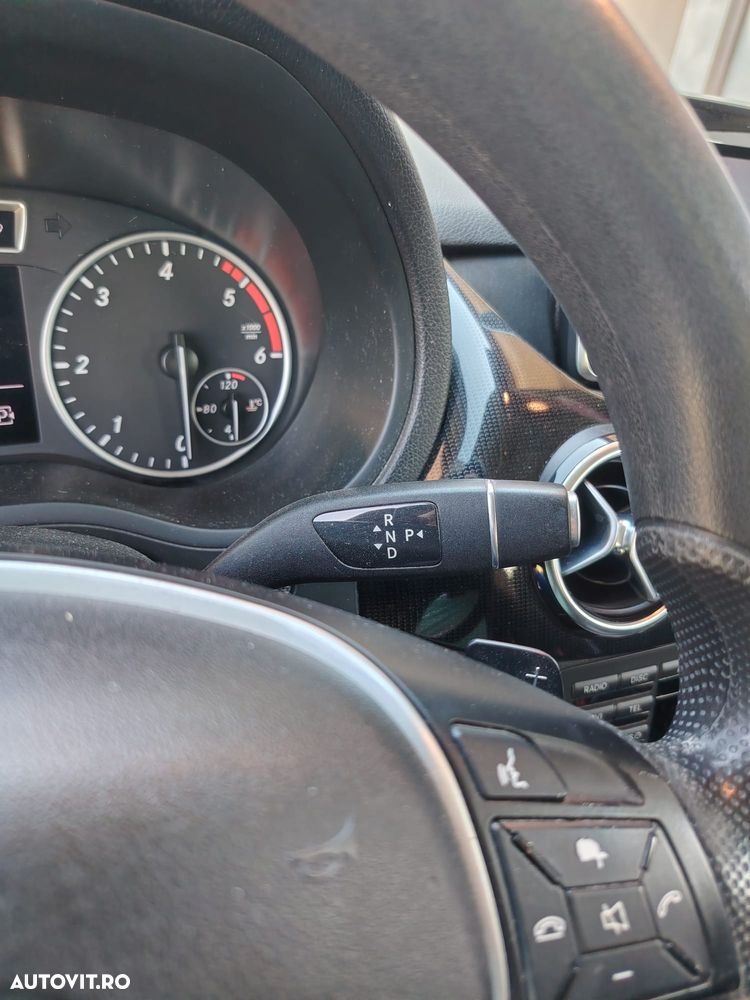 Mercedes-Benz B 200 - 20