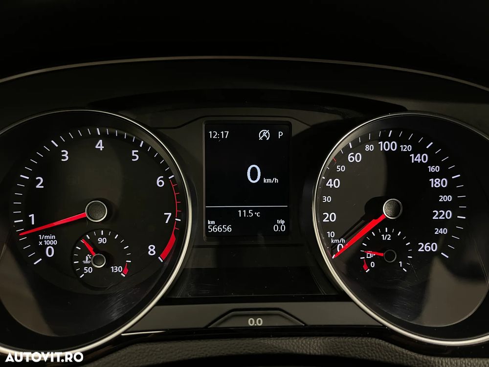 Volkswagen Passat Variant 1.5 TSI ACT OPF DSG Comfortline - 24