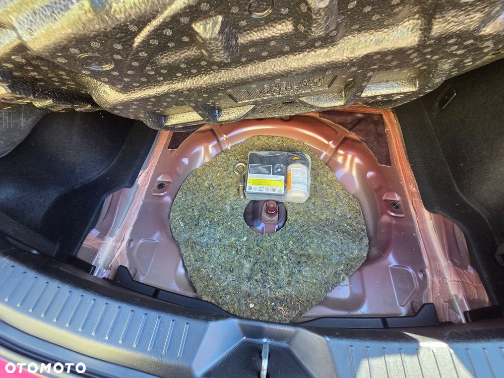 Mazda 3 2.0 Skyenergy i-Eloop - 14