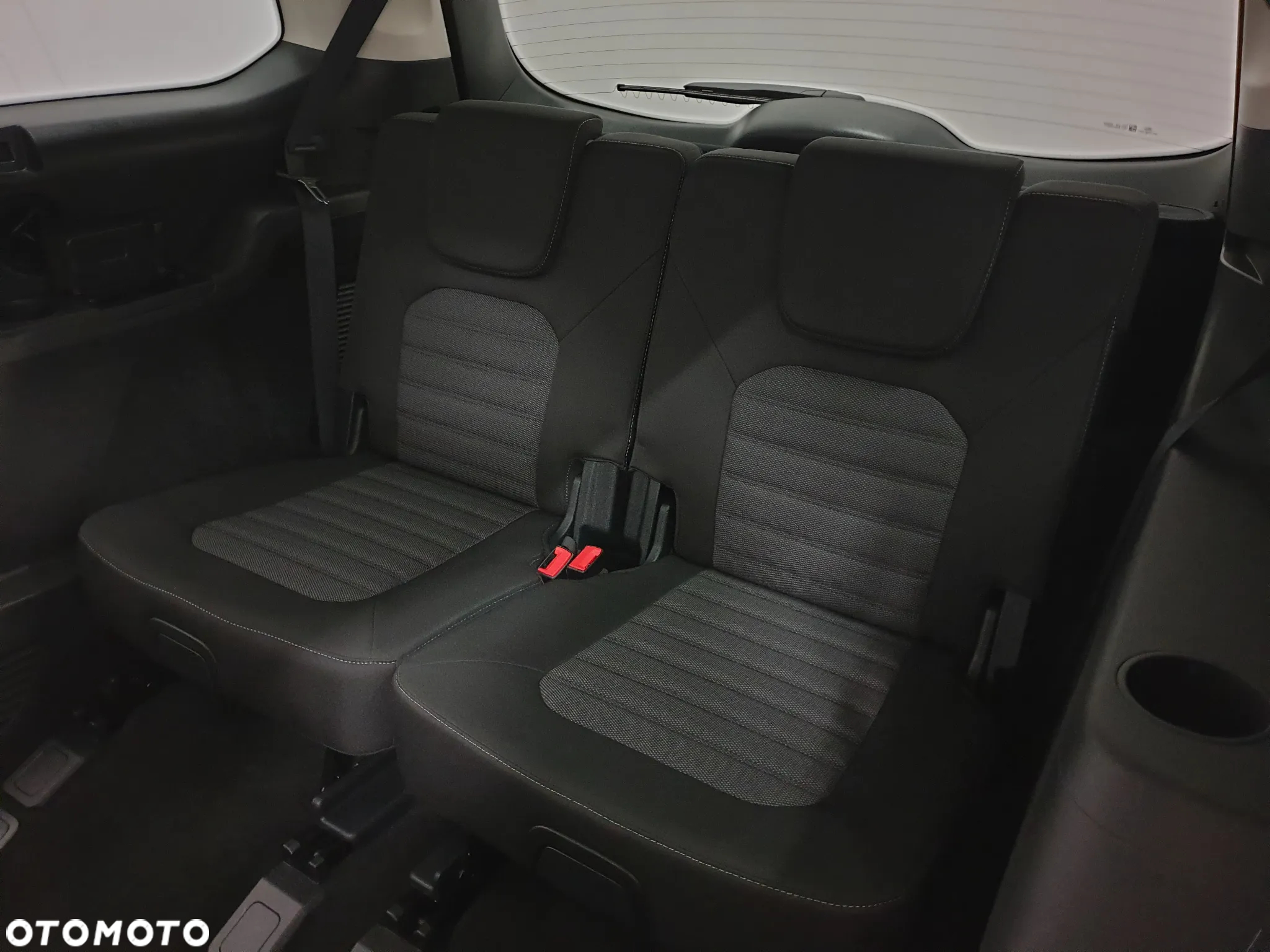 Ford Galaxy 2.0 EcoBlue Titanium - 29
