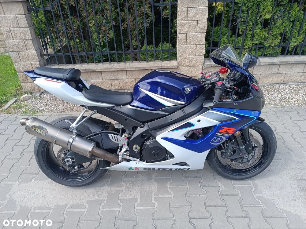 Suzuki GSX-R - 30