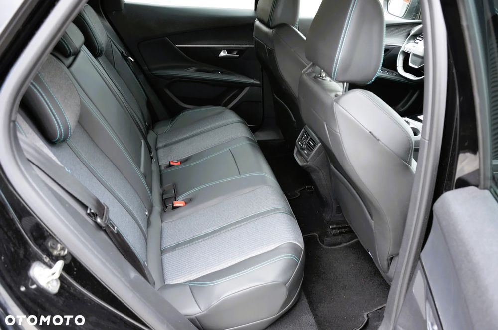 Peugeot 3008 225 e-EAT8 Allure Pack - 19