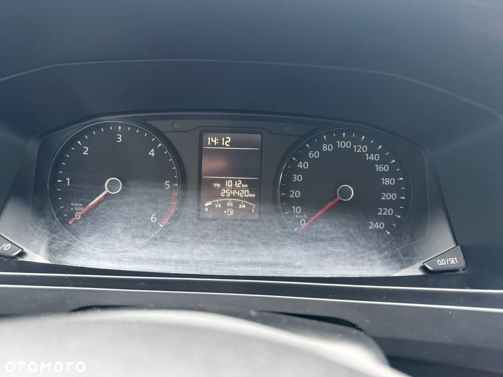 Volkswagen Transporter - 10