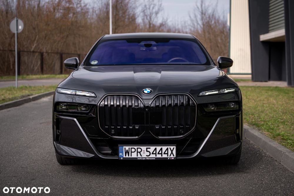 BMW Seria 7 740d xDrive mHEV Individual Edition sport - 4