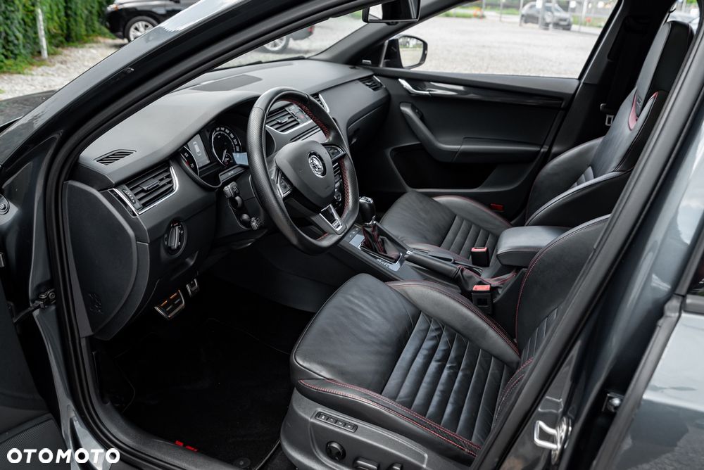 Skoda Octavia 2.0 TSI (Green tec) DSG RS - 40