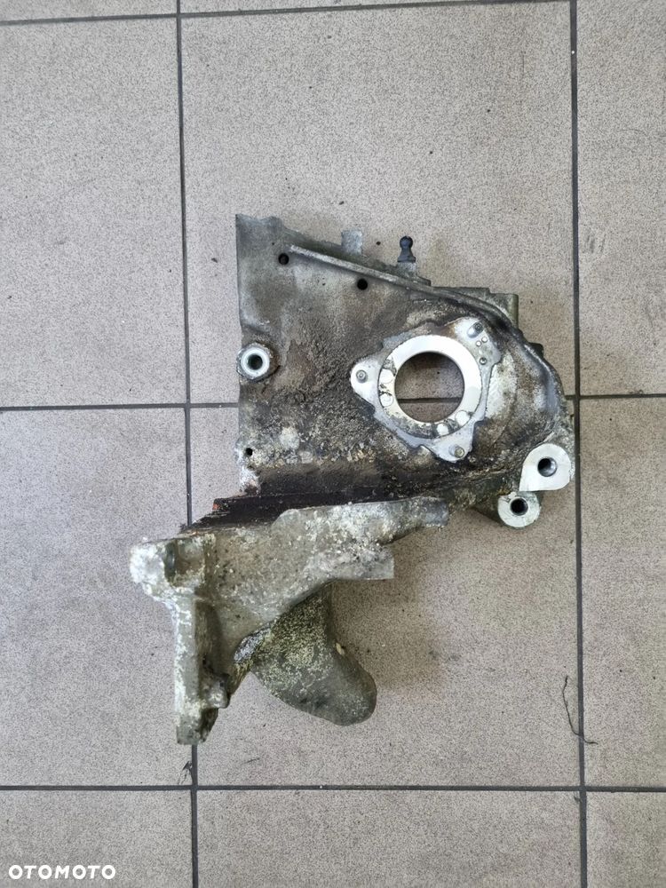 ŁAPA WSPORNIK POMPY WTRYSKOWEJ OPEL COMBO D  FIAT DOBLO III  11-19r. 1.6 CDTI - 1