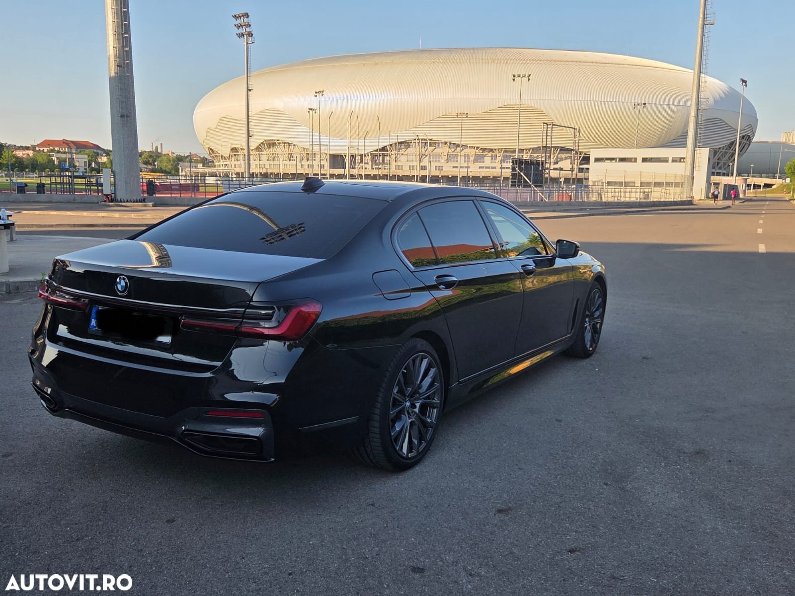 BMW Seria 7 745Le AT PHEV - 9