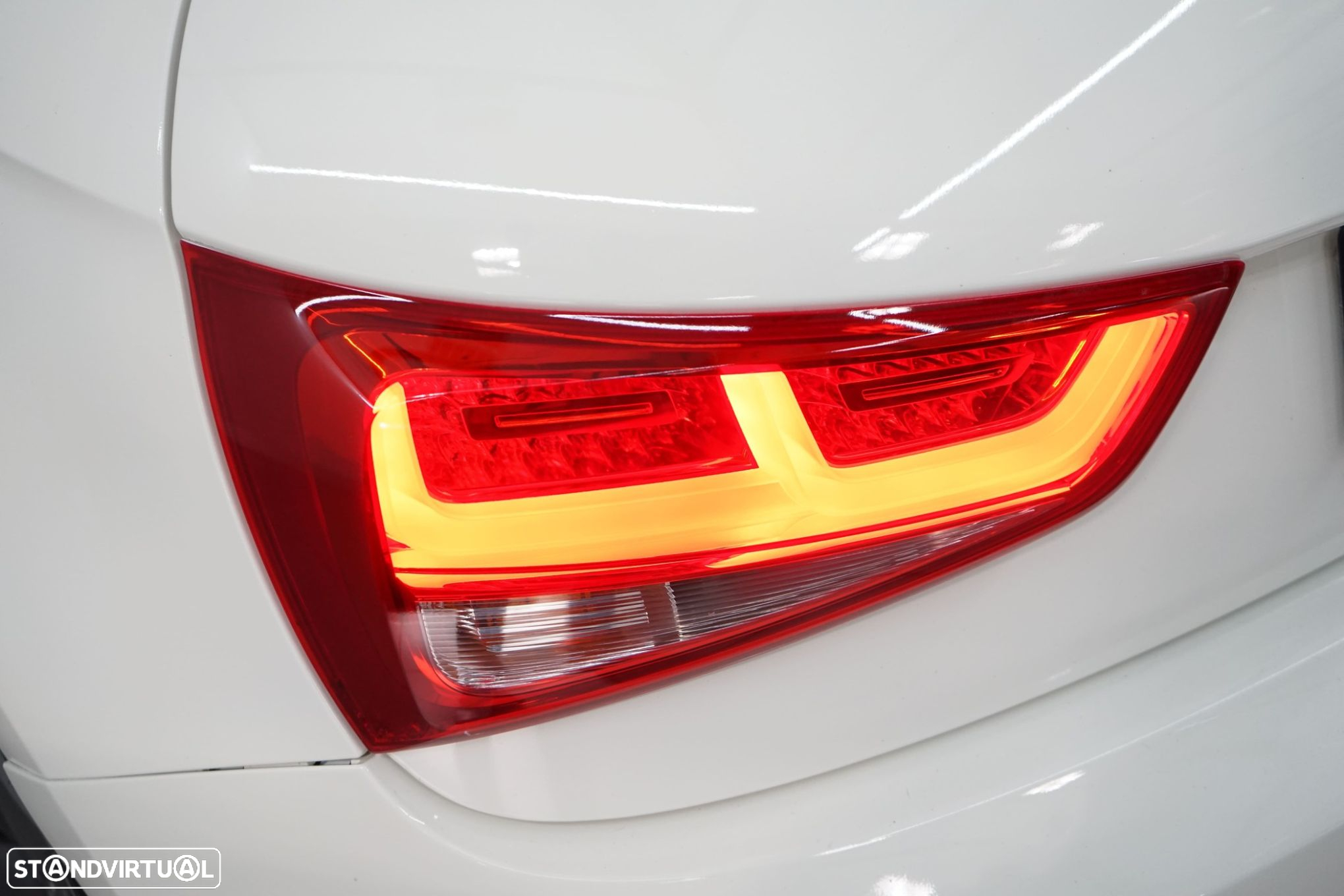 Audi A1 1.6 TDI Ambition - 13