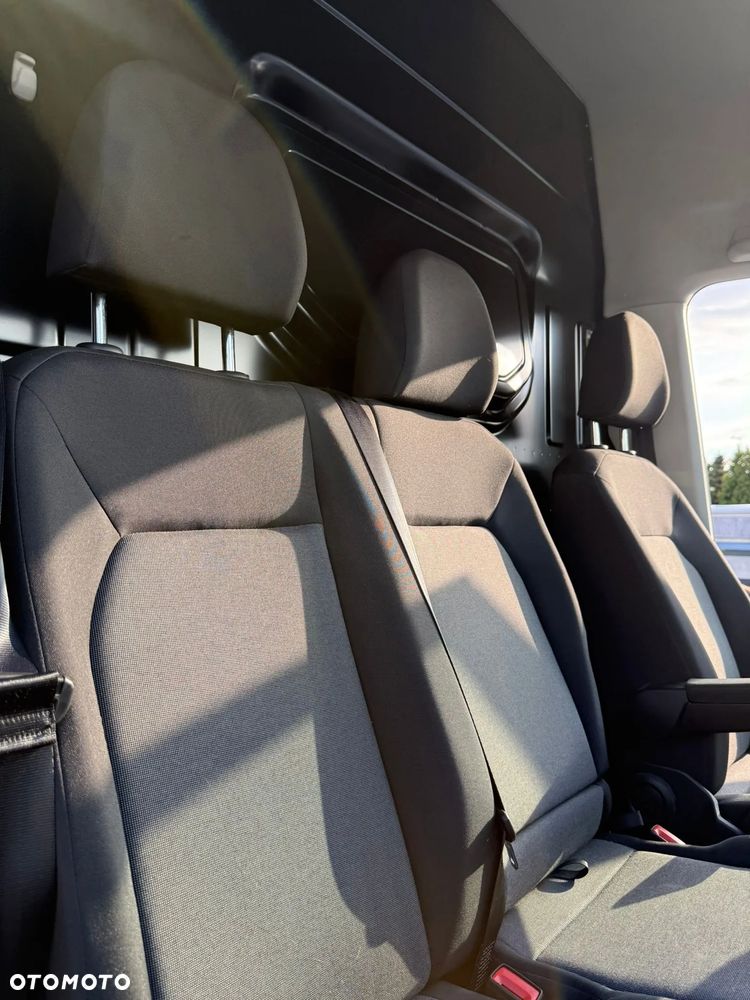 Volkswagen CRAFTER - 8