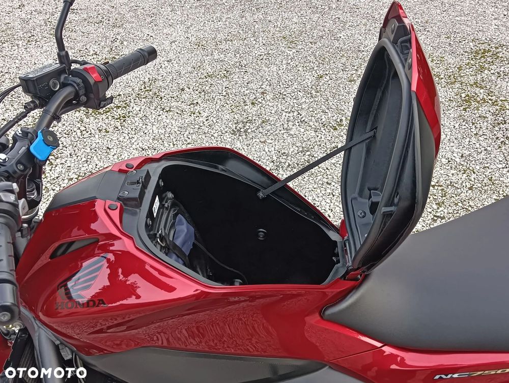 Honda NC - 32