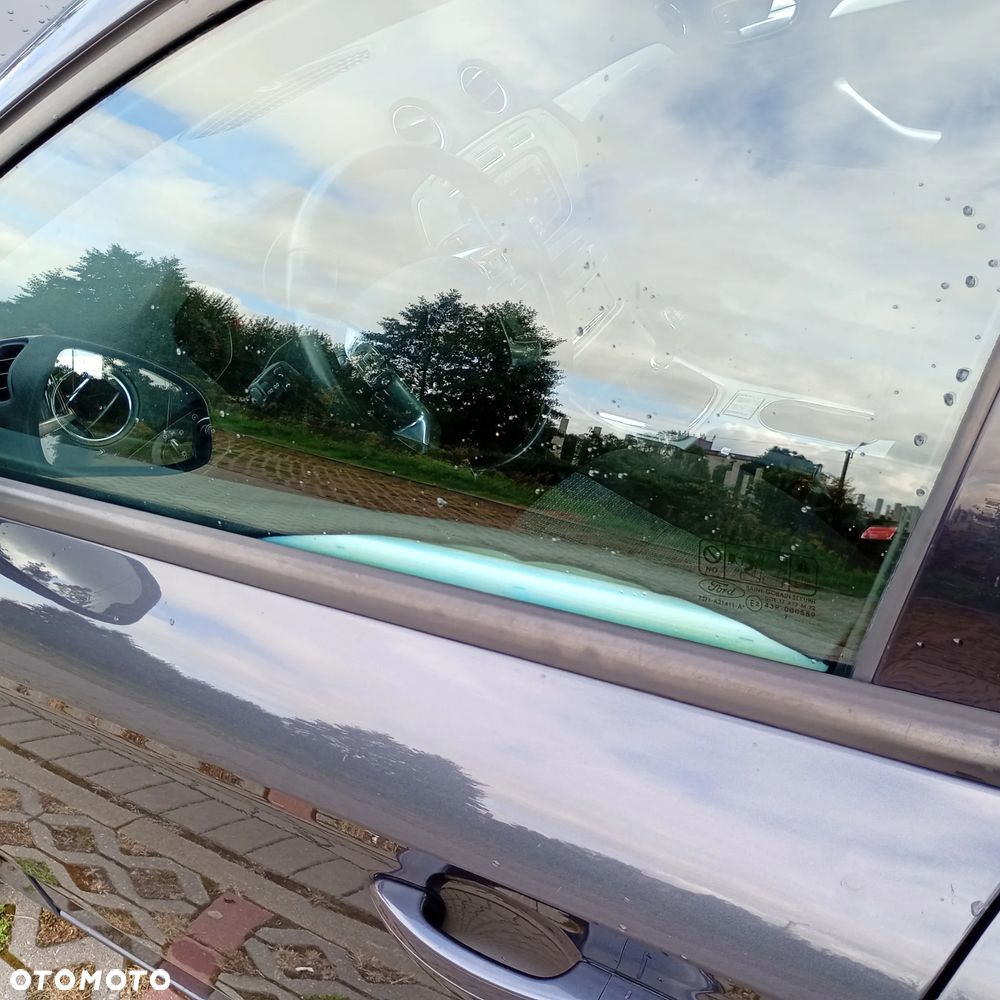 Ford Mondeo - 25
