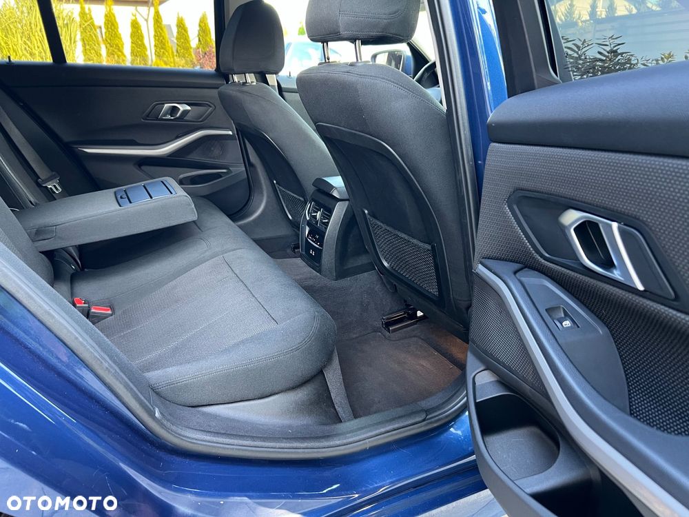 BMW Seria 3 316d MHEV Advantage - 20