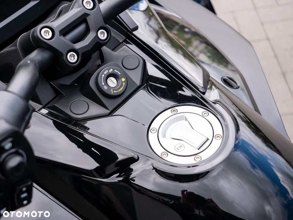 Can-Am Spyder - 15