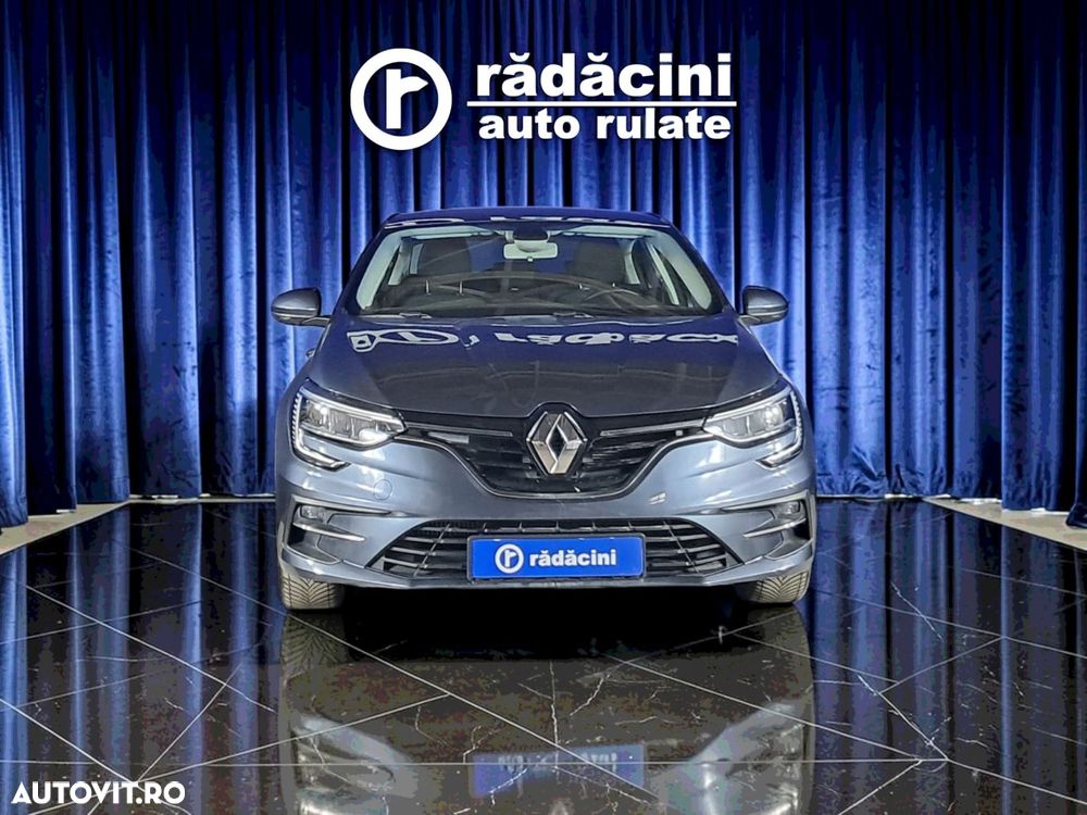 RENAULT Megane 2023 — imagine 3