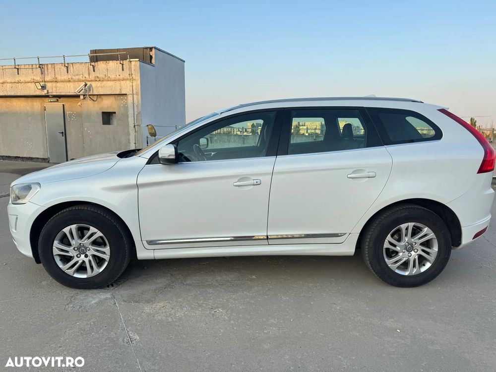 Volvo XC 60 D4AWD Kinetic - 2