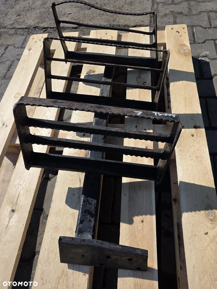 Schody stopnie lewe New Holland TS115 - 3