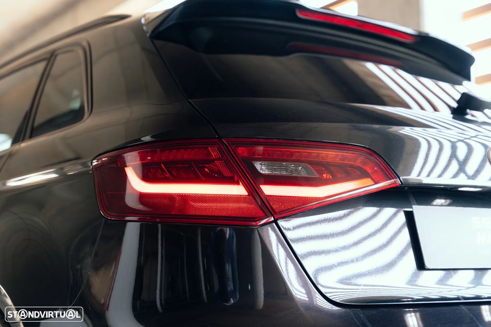 Audi S3 S tronic - 11
