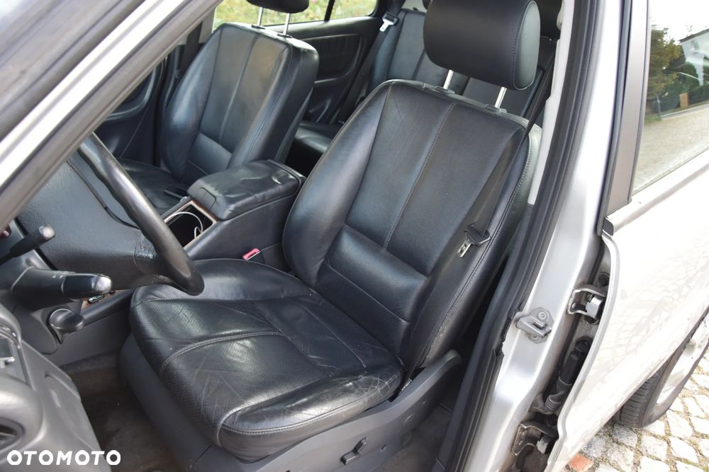 Mercedes-Benz ML - 11