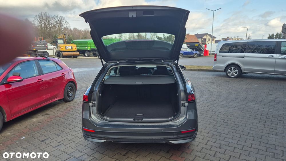 Volkswagen Passat - 14