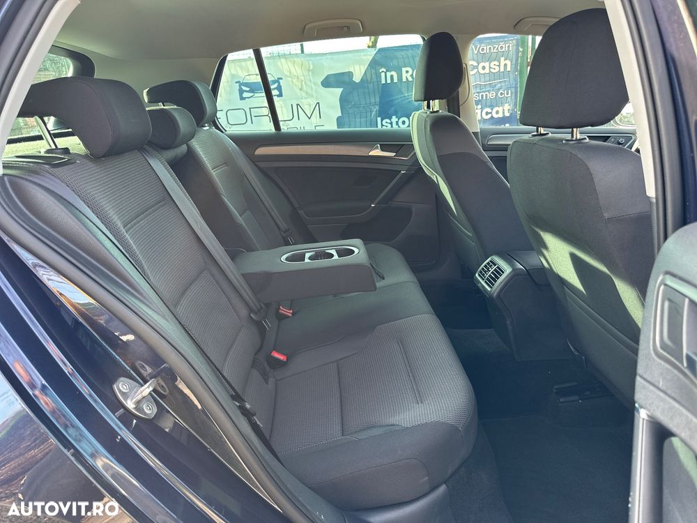 Volkswagen Golf - 13